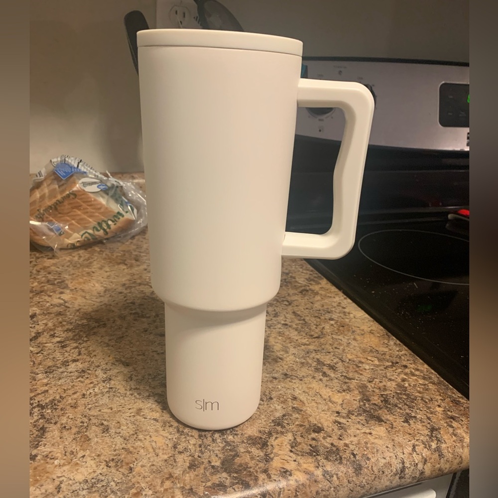 White Simple Modern Tumbler